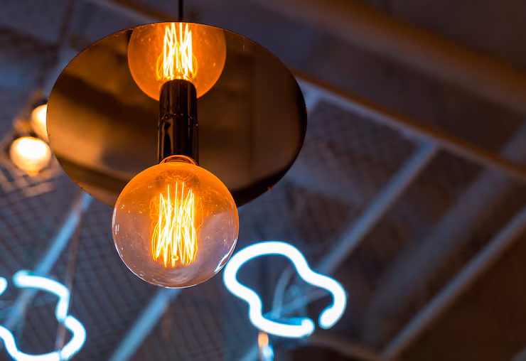 Modern LED ceiling light with multiple rings